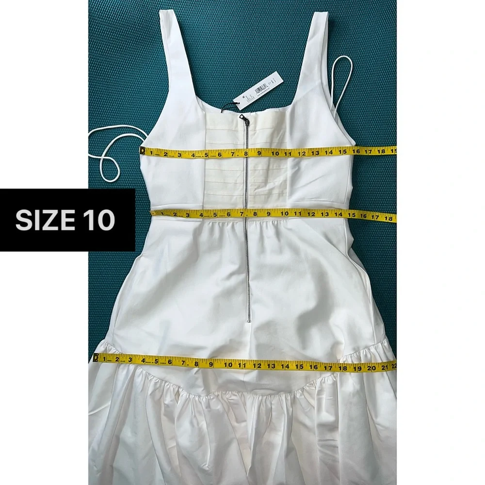 Alice + Olivia Diana Off White Sleeveless Structured Midi Dress